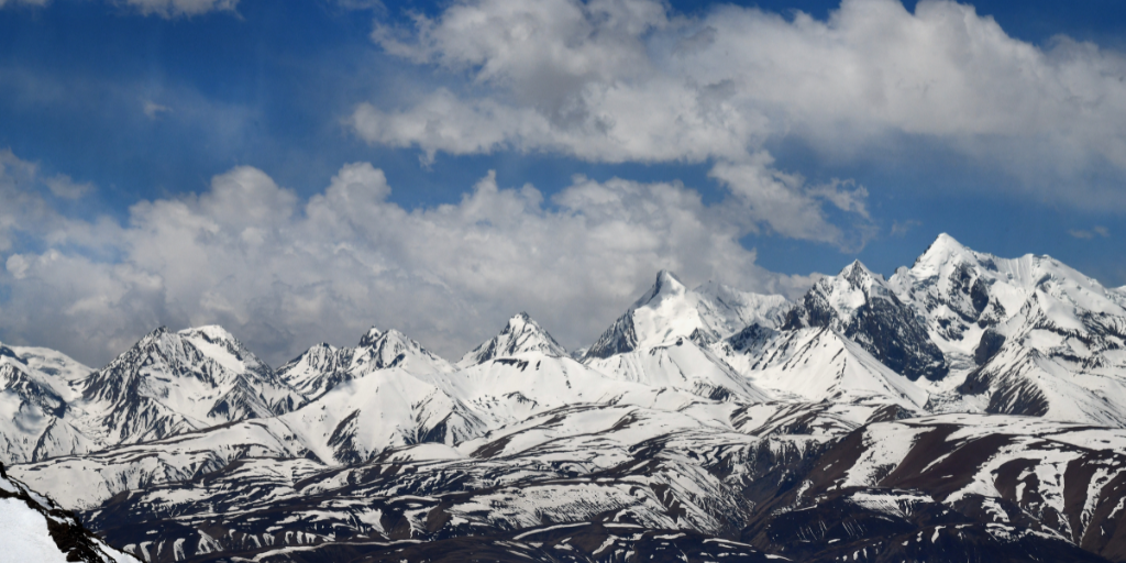 5 Reasons to Explore the Majestic Himalayas